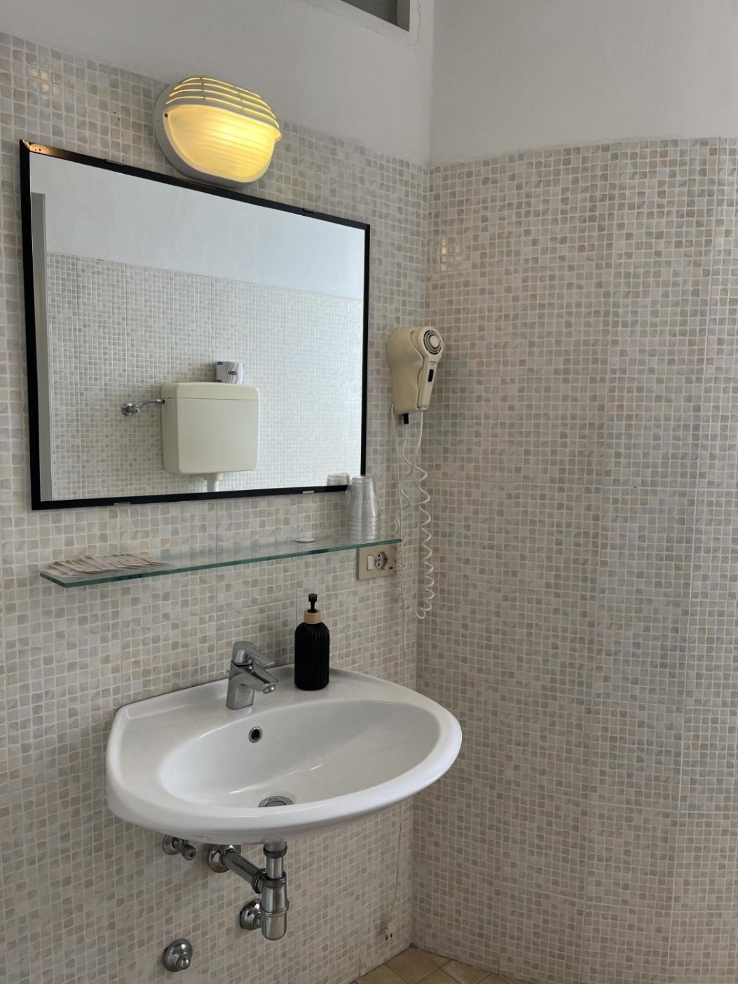 Roma Hotel 3*